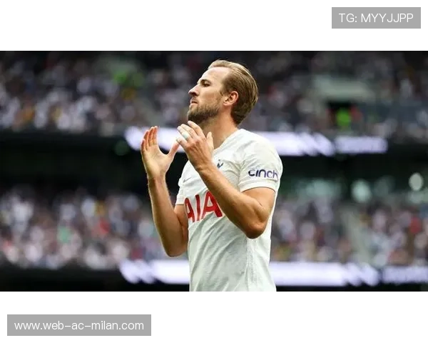 凯恩高速切入禁区射门,热刺前场爆点再次出现 凯恩高速切入禁区射门,热刺前场爆点再次出现